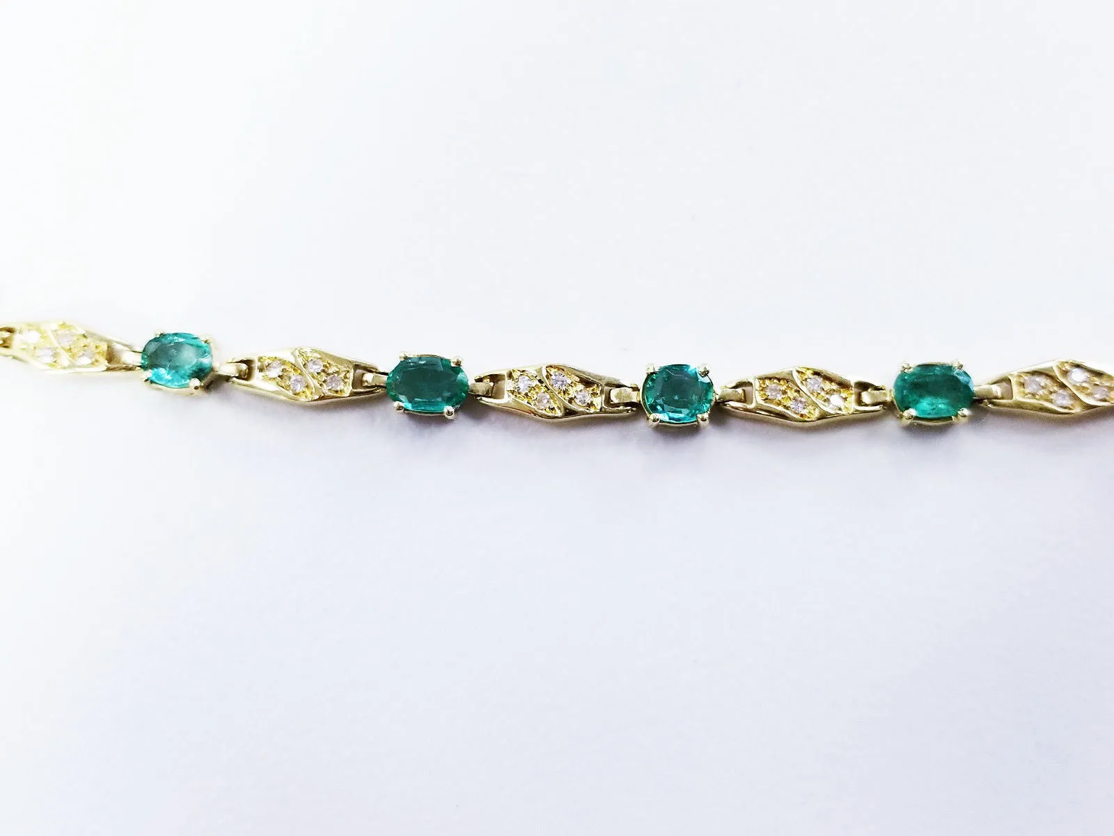 2.50CT Bracelet 18k Yellow Gold Certified Natural Beryl Green Emerald Diamonds