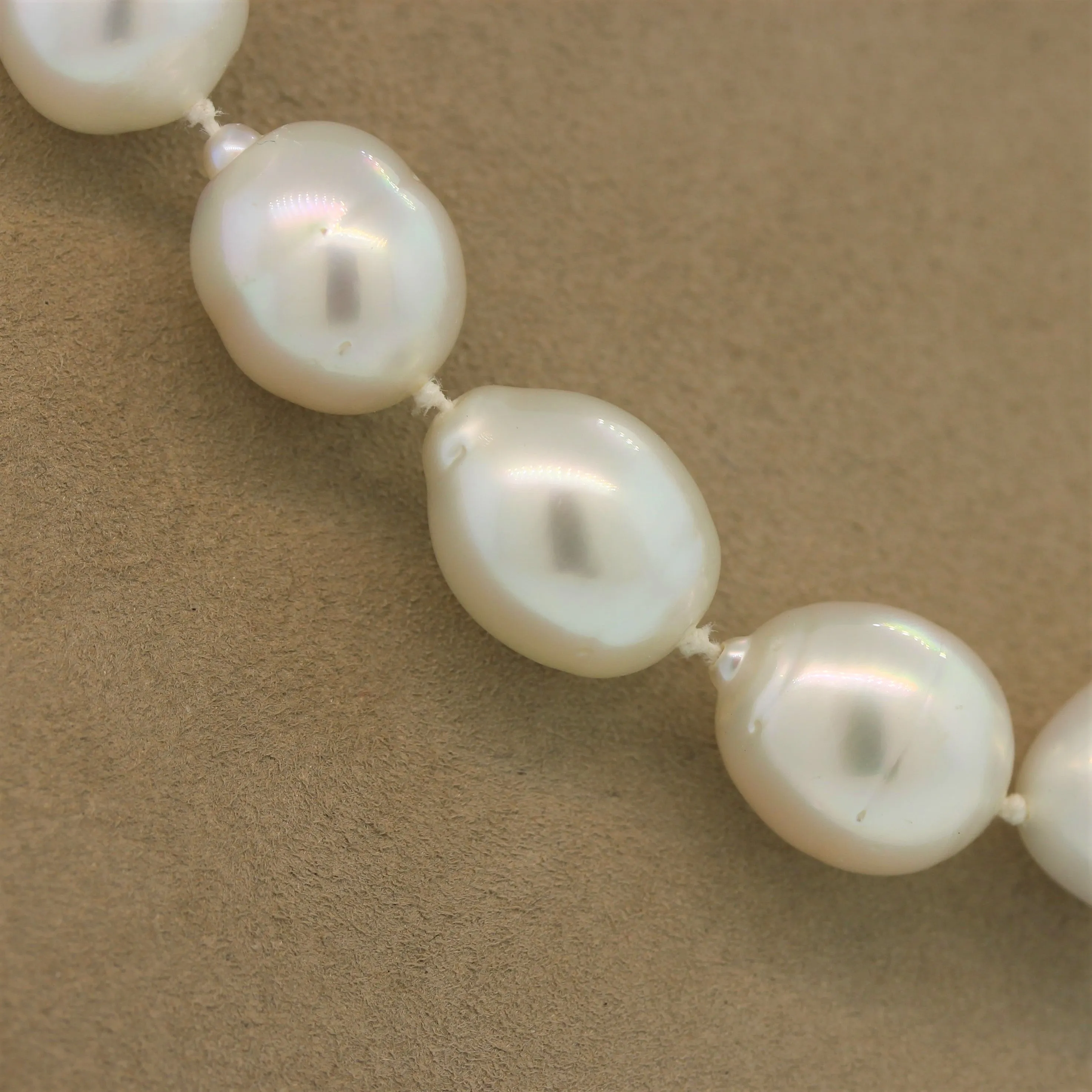 Baroque Pearl Gold Necklace