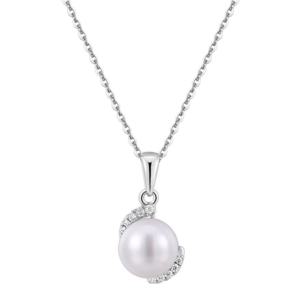 Cultured freshwater pearl necklace in sterling silver