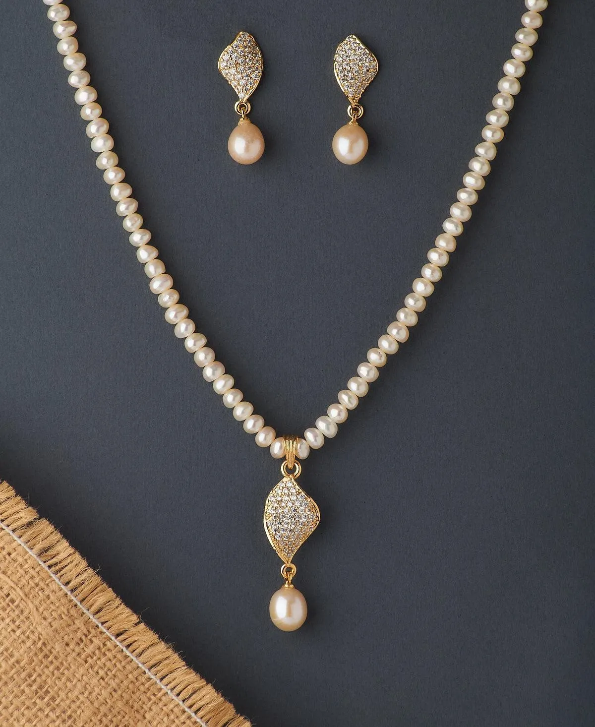 Elegant Real Pearl Necklace Set