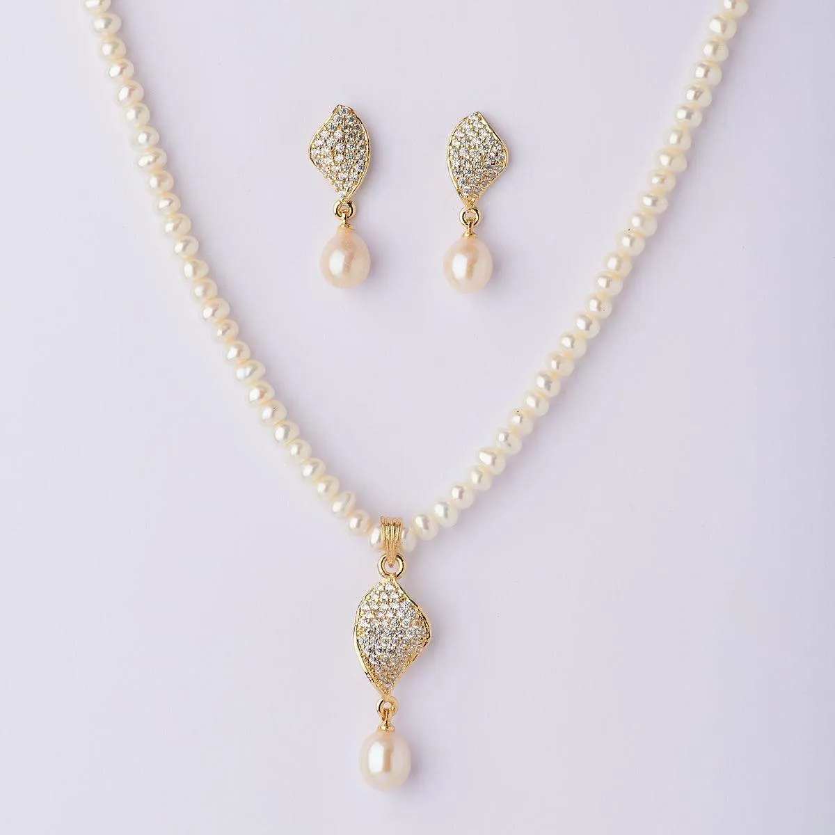 Elegant Real Pearl Necklace Set