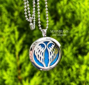 ENCHANTING ANGEL WINGS AROMATHERAPY DIFFUSER NECKLACE