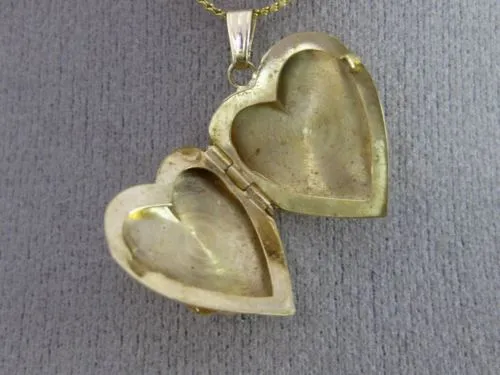 ESTATE 14KT YELLOW GOLD 3D LEAF FLOWER HEART LOCKET FLOATING PENDANT & CHAIN