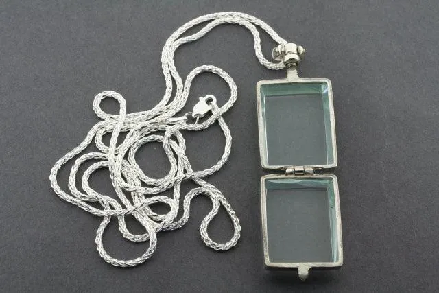 Glass locket pendant - rectangular on 70cm espiga chain