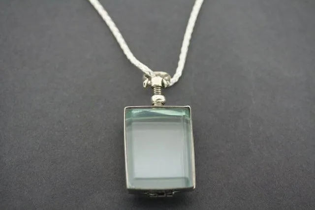 Glass locket pendant - rectangular on 70cm espiga chain