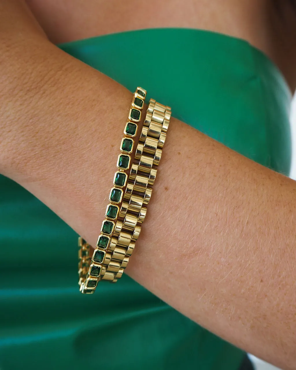 Luv AJ Bezel Emerald Ballier Tennis Bracelet in Green/Gold