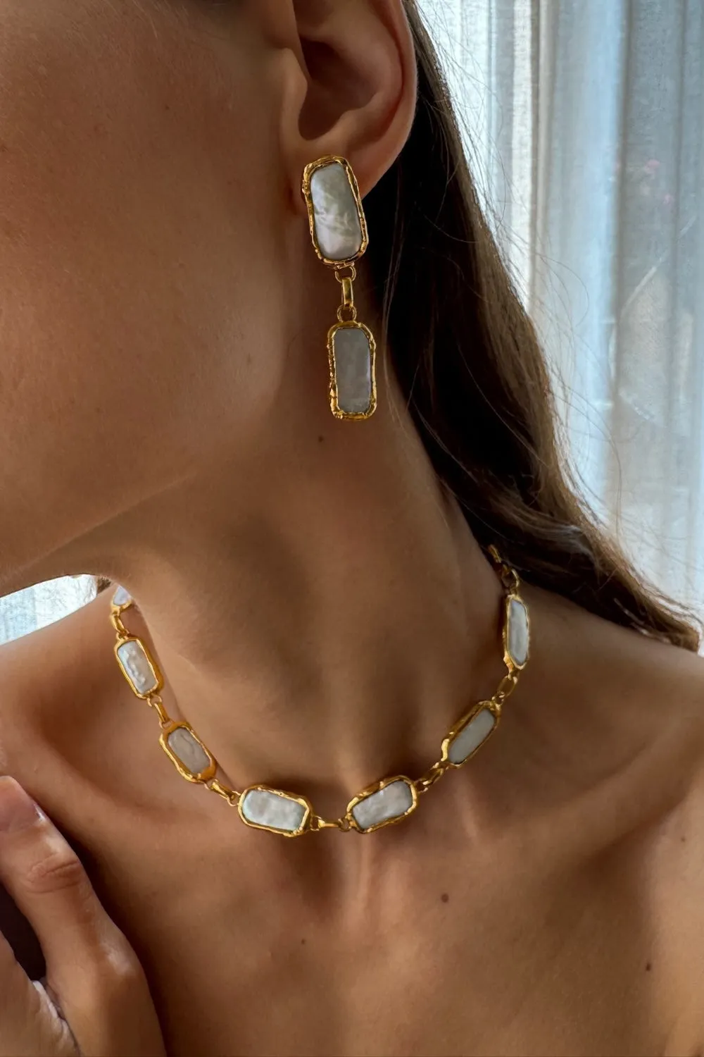 Mermaid Pearl Necklace in Gold