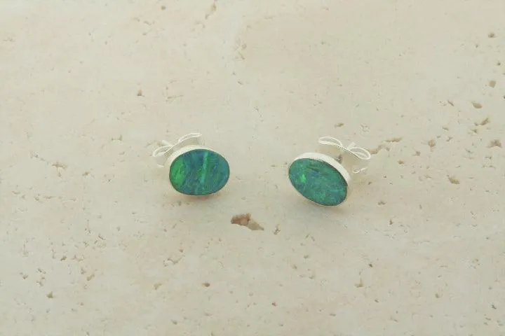 opal stud - oval - green lime