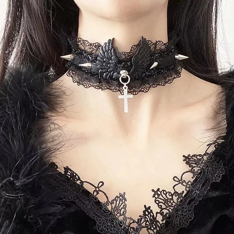 Praise The Angels Choker