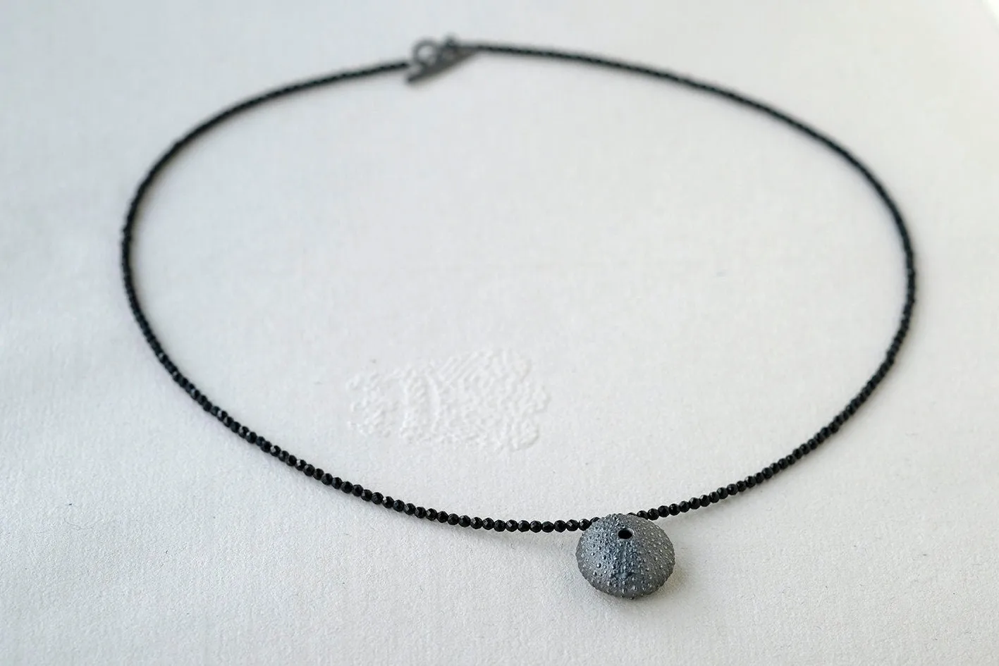 Seashell Silver Necklace with Onyx Stones