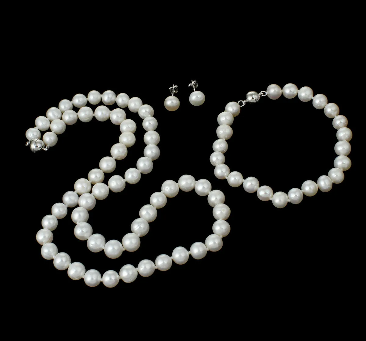 Stunning 7-8mm White Feshwater Pearl Jewellery Tri-Set For Women Magnetic Clasp