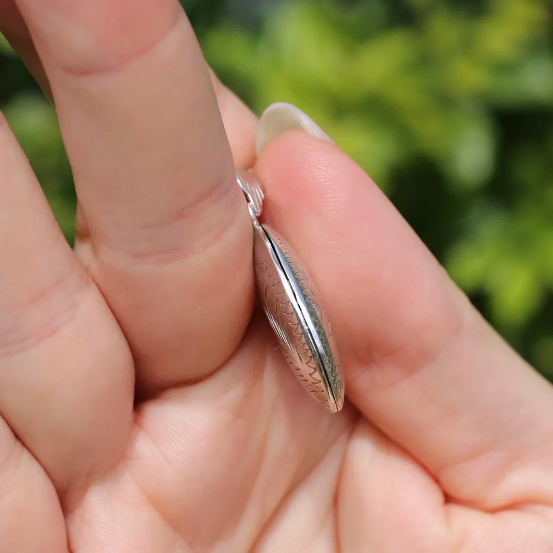 Vintage Engraved Silver Locket that opens, sterling silver