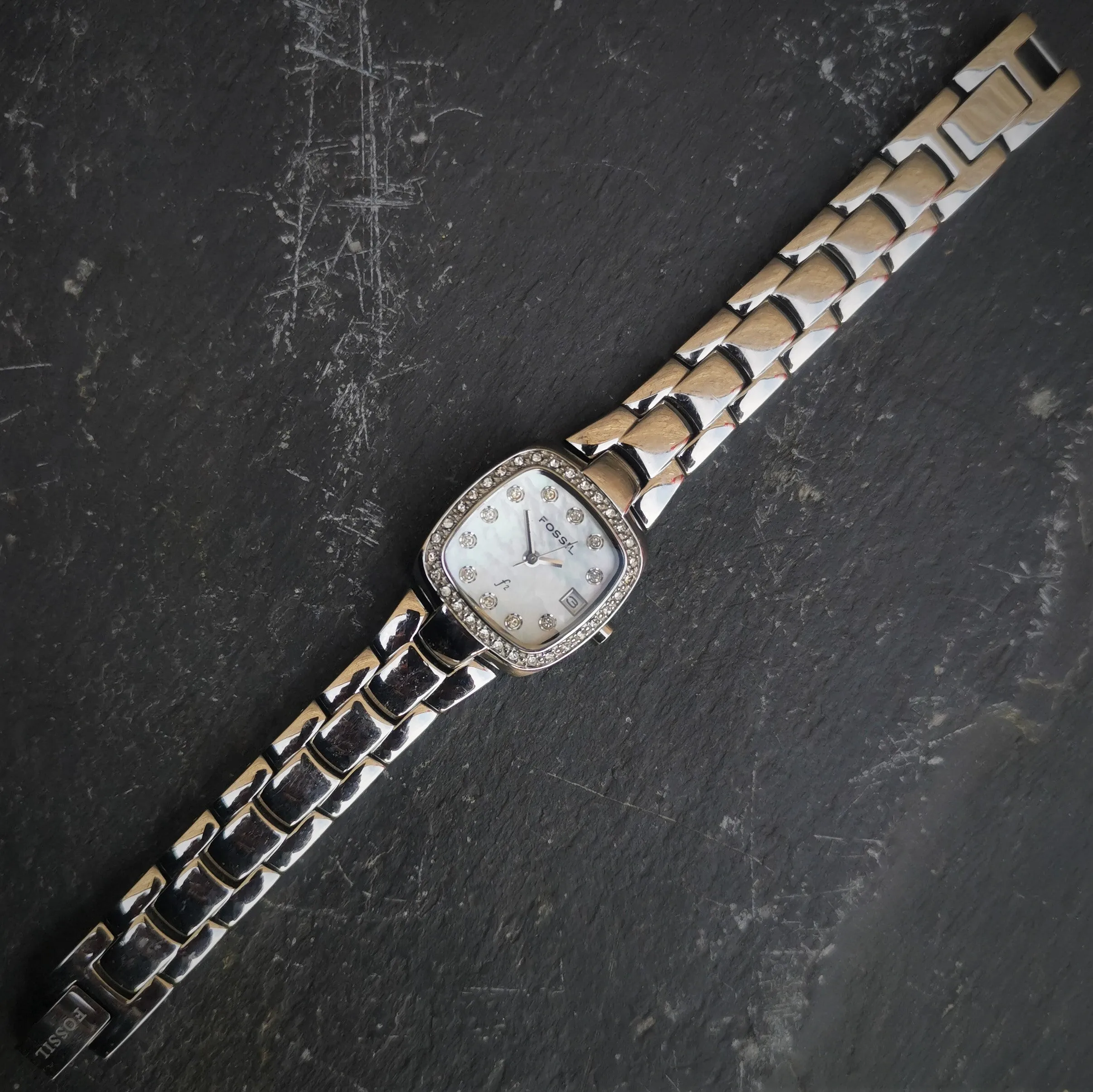 Vintage Women's Fossil "f2" Chrome Plated Quartz Watch - With Gem Stone Bezel And Date Indicator